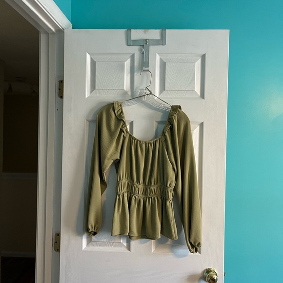 Nine West Long Sleeve Off The Shoulder Blouse - Picture 2 of 5